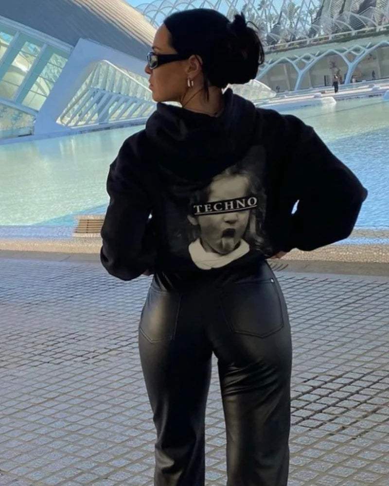 TECHNO GIRL - OVERSIZED HOODIE